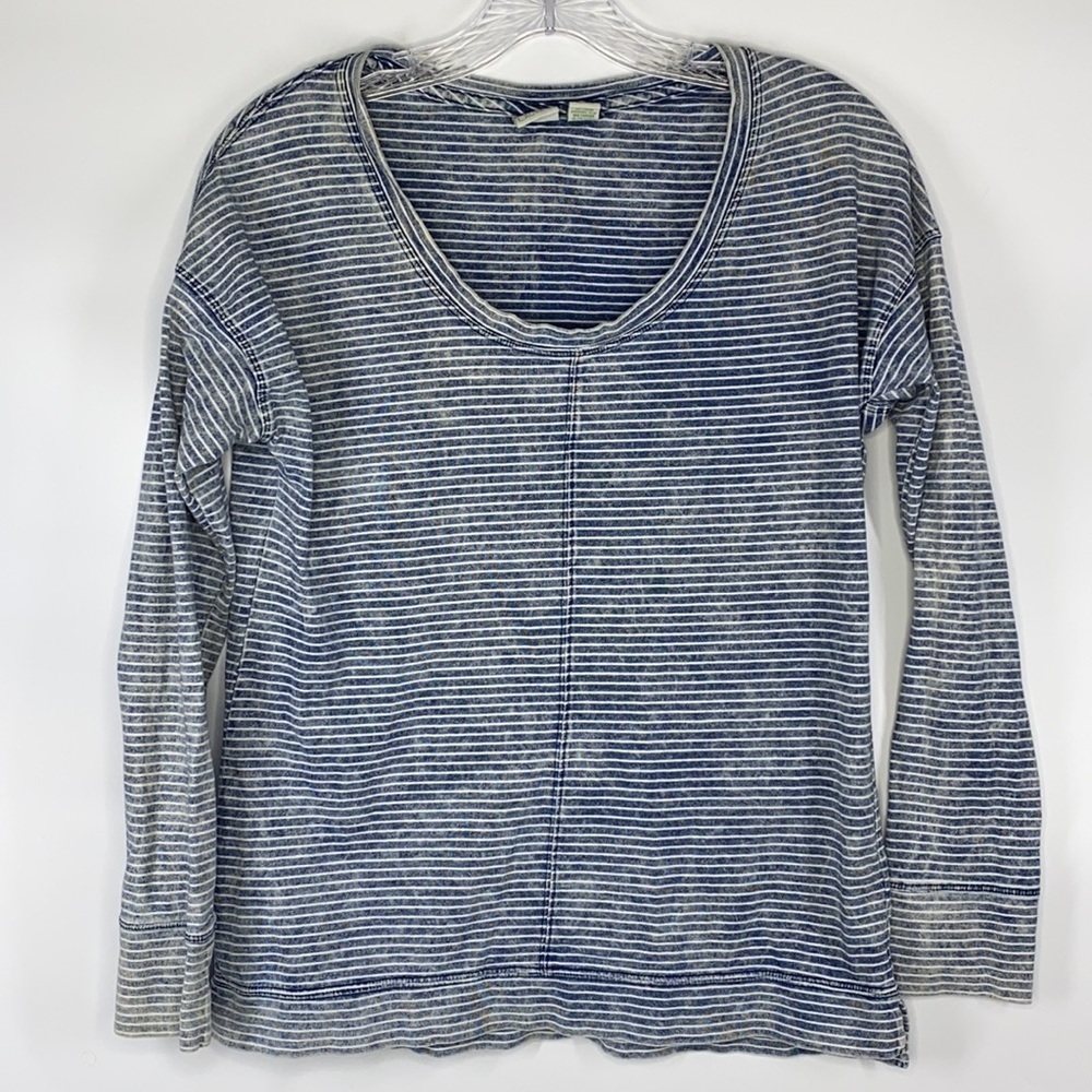 Lucy & Laurel Blue Striped Vneck Long Sleeve Shirt Size XS